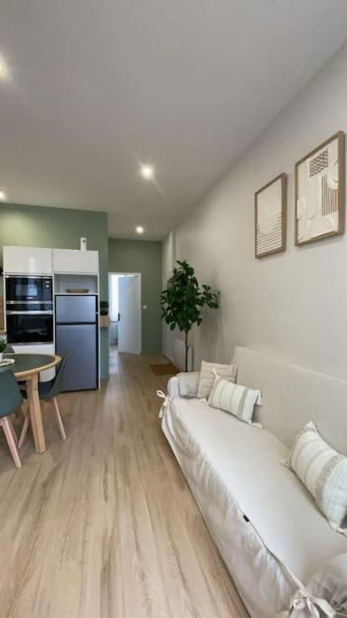 Joli Appartement Avec Parking - Proche Centre Ville Chartres Exterior photo